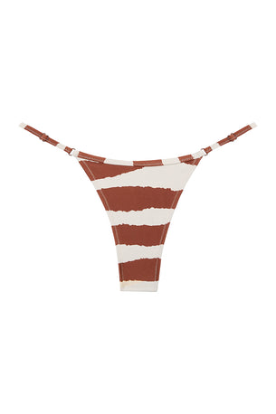 luna bottom in savanna