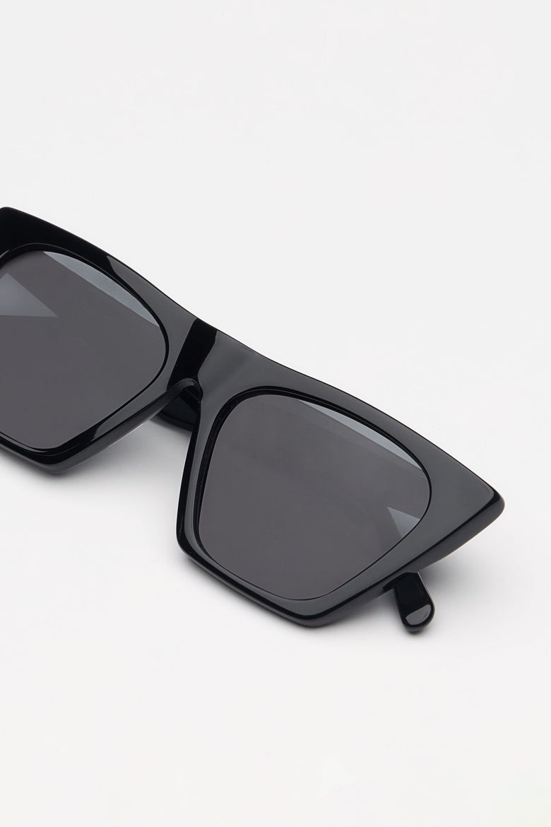 Past Midnight: The Classic Black