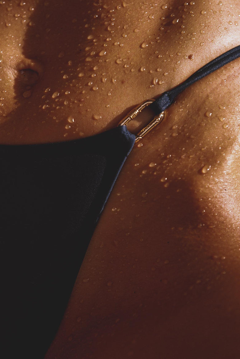 lock praia bottom in storm