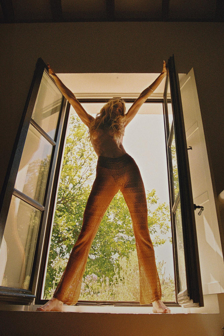 vida pants in rust