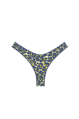 curve bottom in midnight mama africa